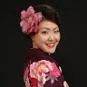 Meet your Posher, Rina